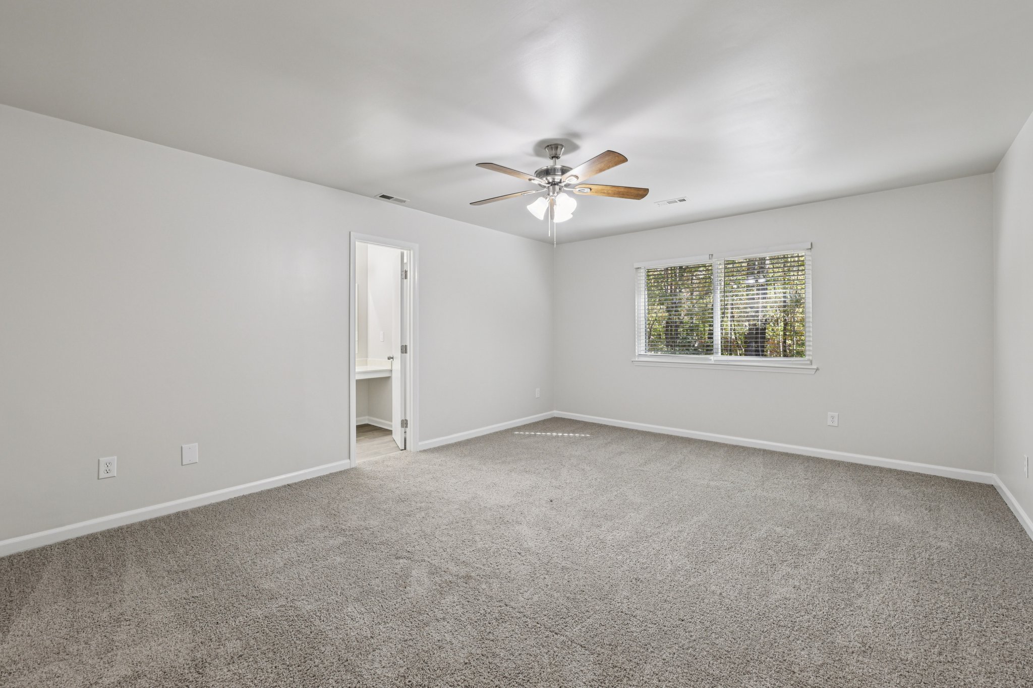 Huntsmaster Dr-S0511-024.jpg