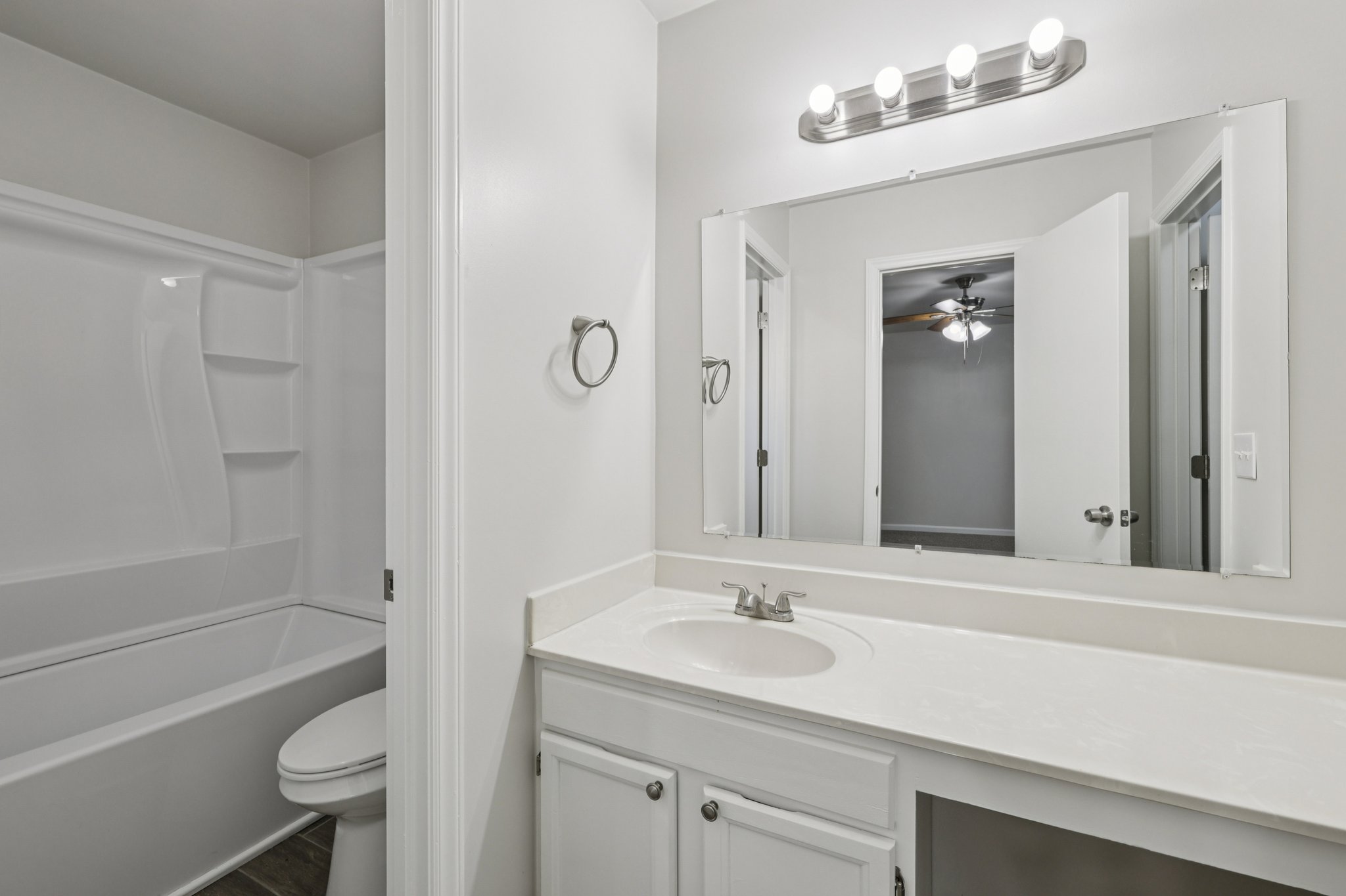 Huntsmaster Dr-S0511-026.jpg