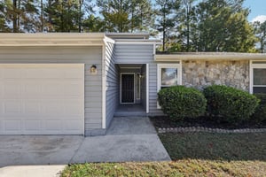 Huntsmaster Dr-S0511-004.jpg