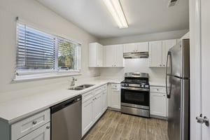 Huntsmaster Dr-S0511-017.jpg