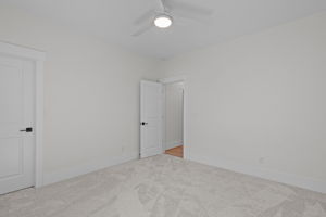  Photo 30