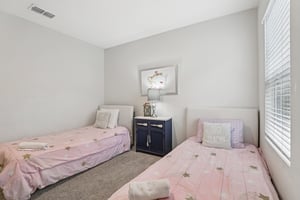 Oakwood St-0506-035.jpg