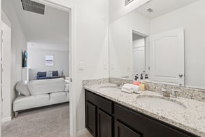 Oakwood St-0506-038.jpg