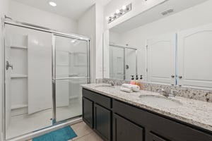 Oakwood St-0506-043.jpg