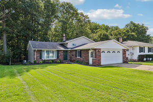W Parkview Dr-S2509-003.jpg