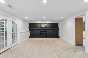 W Parkview Dr-S2509-020.jpg