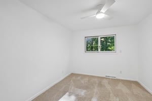 W Parkview Dr-S2509-024.jpg