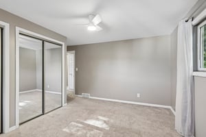 W Parkview Dr-S2509-028.jpg