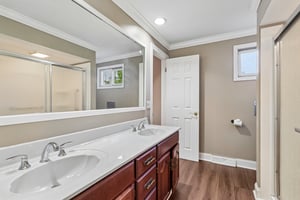 W Parkview Dr-S2509-034.jpg
