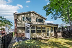 W Parkview Dr-S2509-038.jpg