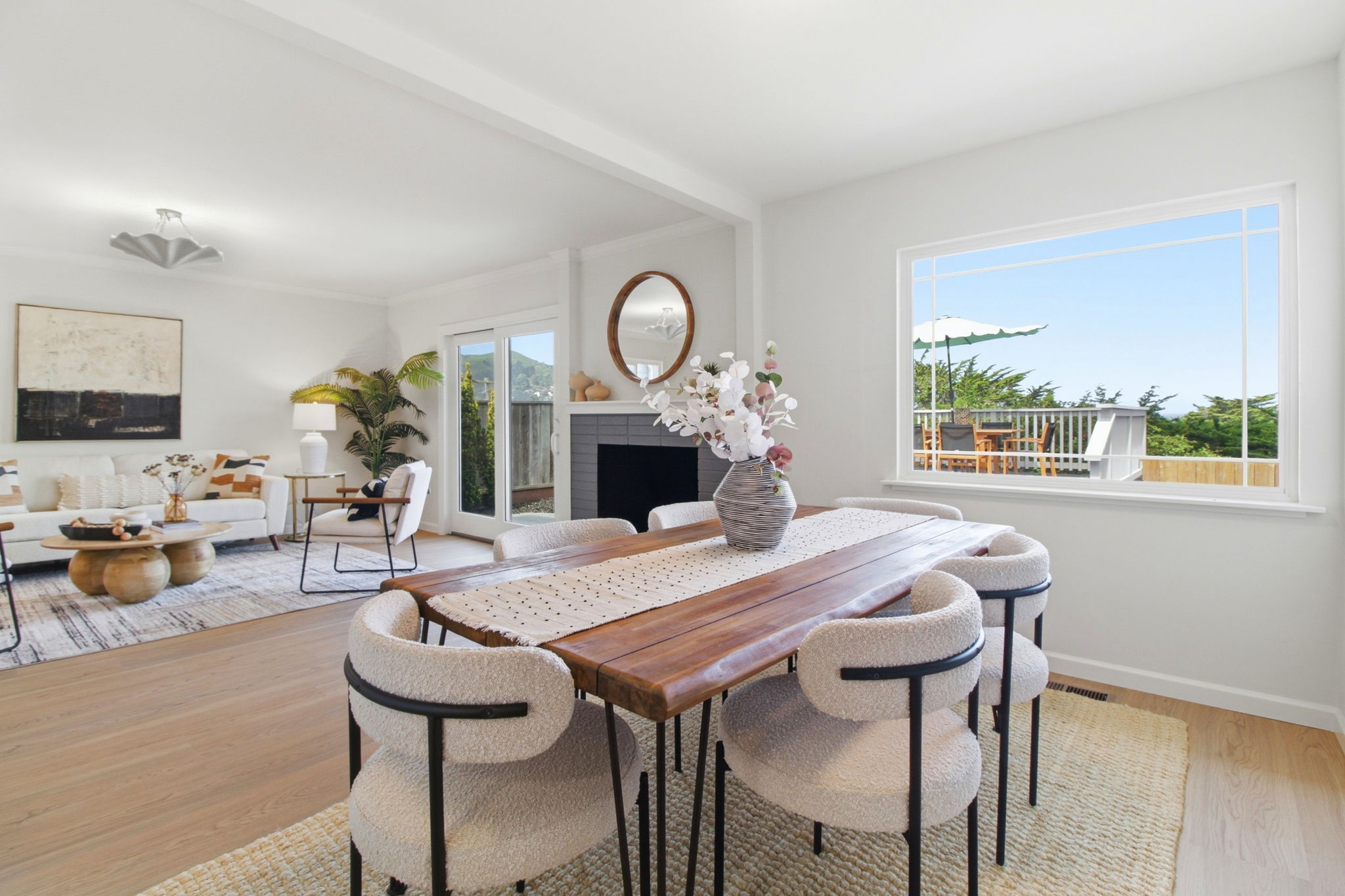 018_F8_704 Alta Vista Dr