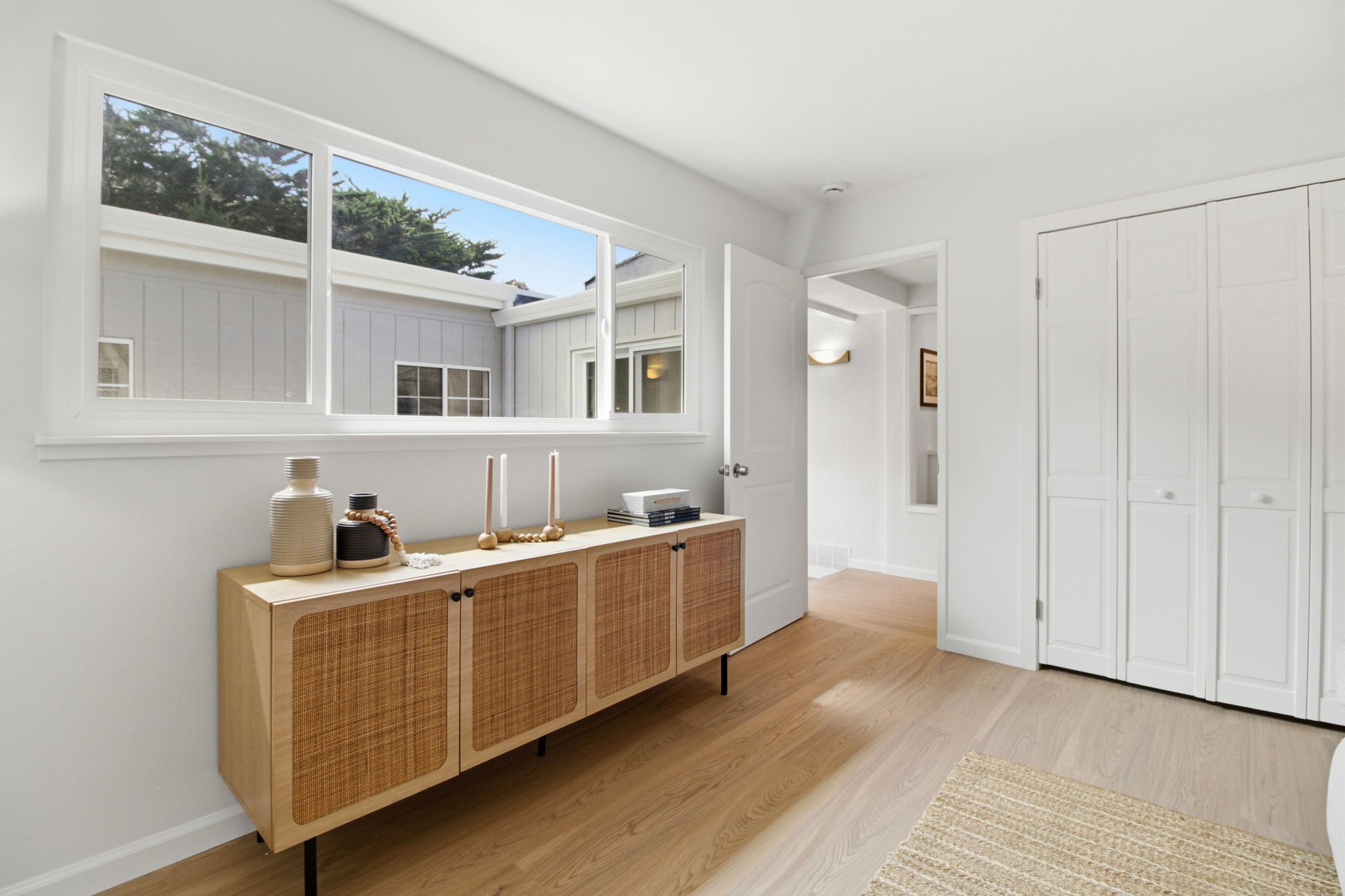 024_F8_704 Alta Vista Dr