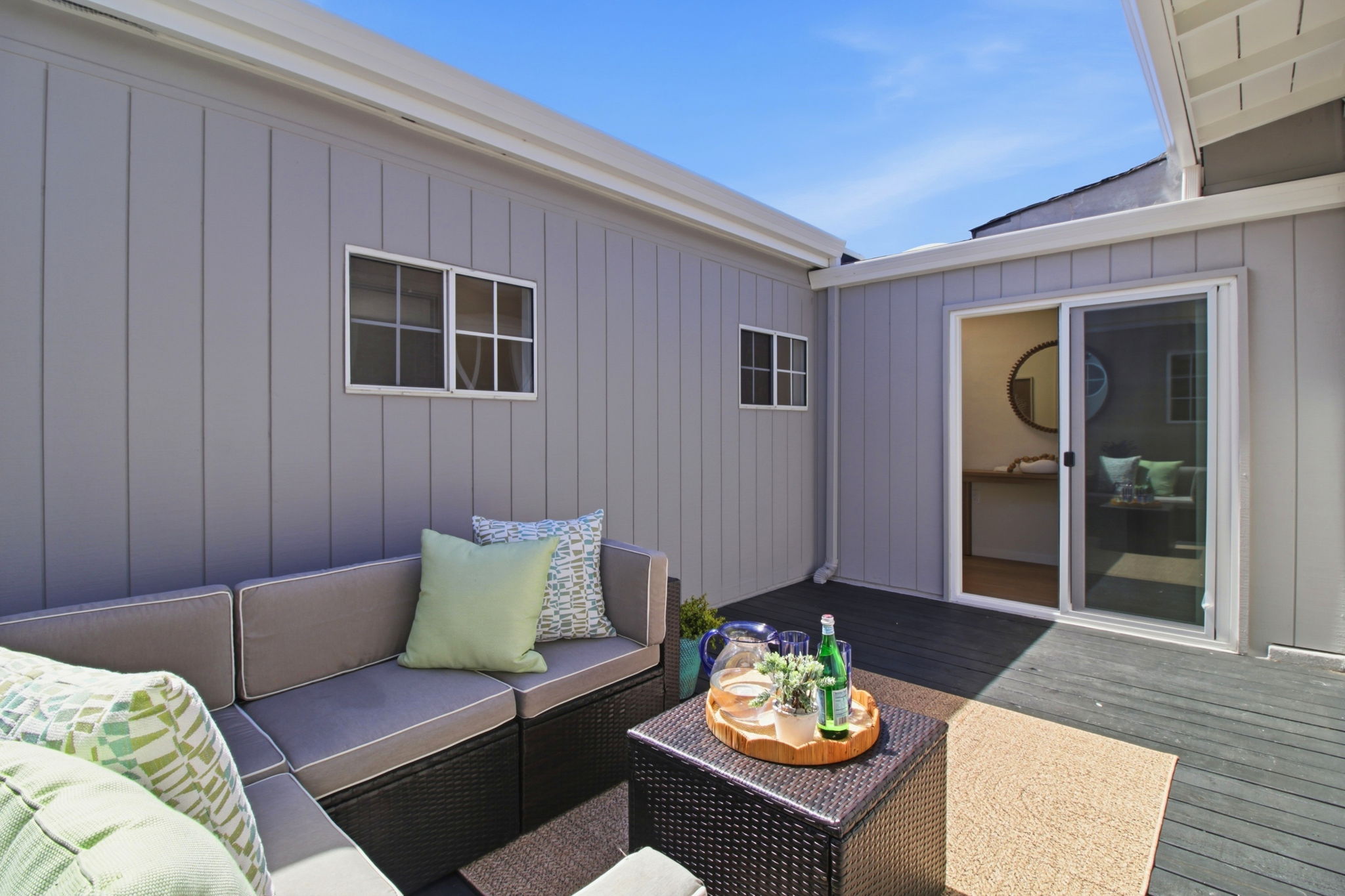 043_F8_704 Alta Vista Dr