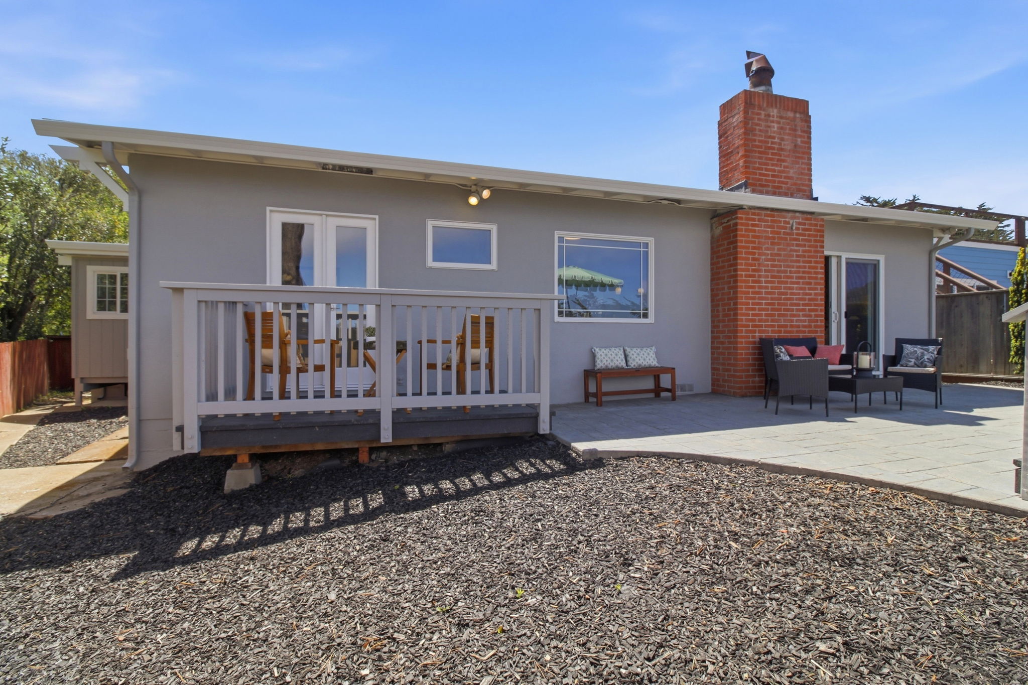 050_F8_704 Alta Vista Dr