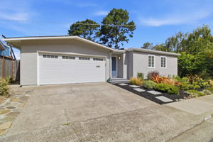 002_F8_704 Alta Vista Dr