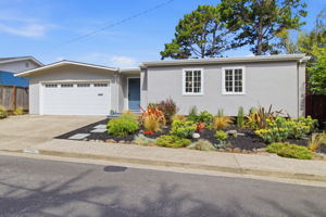 003_F8_704 Alta Vista Dr