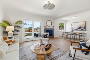 009_F8_704 Alta Vista Dr