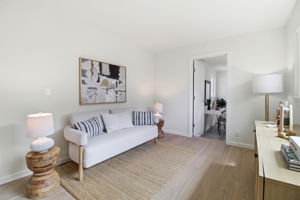 022_F8_704 Alta Vista Dr