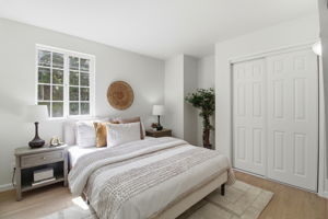 027_F8_704 Alta Vista Dr