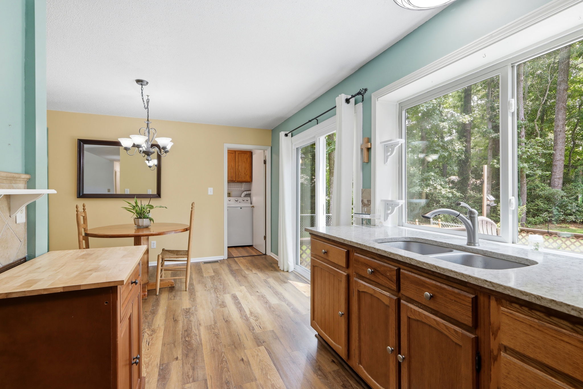 Combination Kitchen Dining