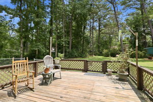 Roomy Deck