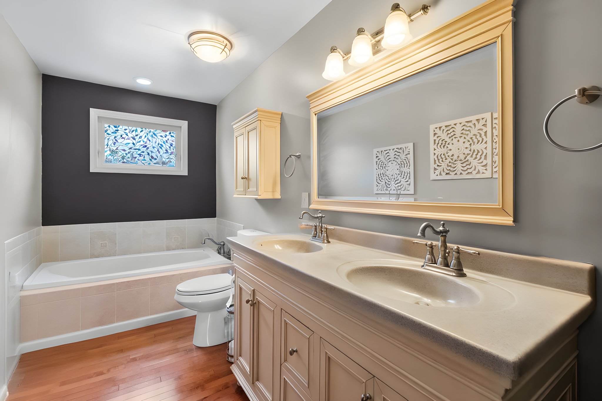 704 Plainfield Ave-10 furniture removed.jpeg