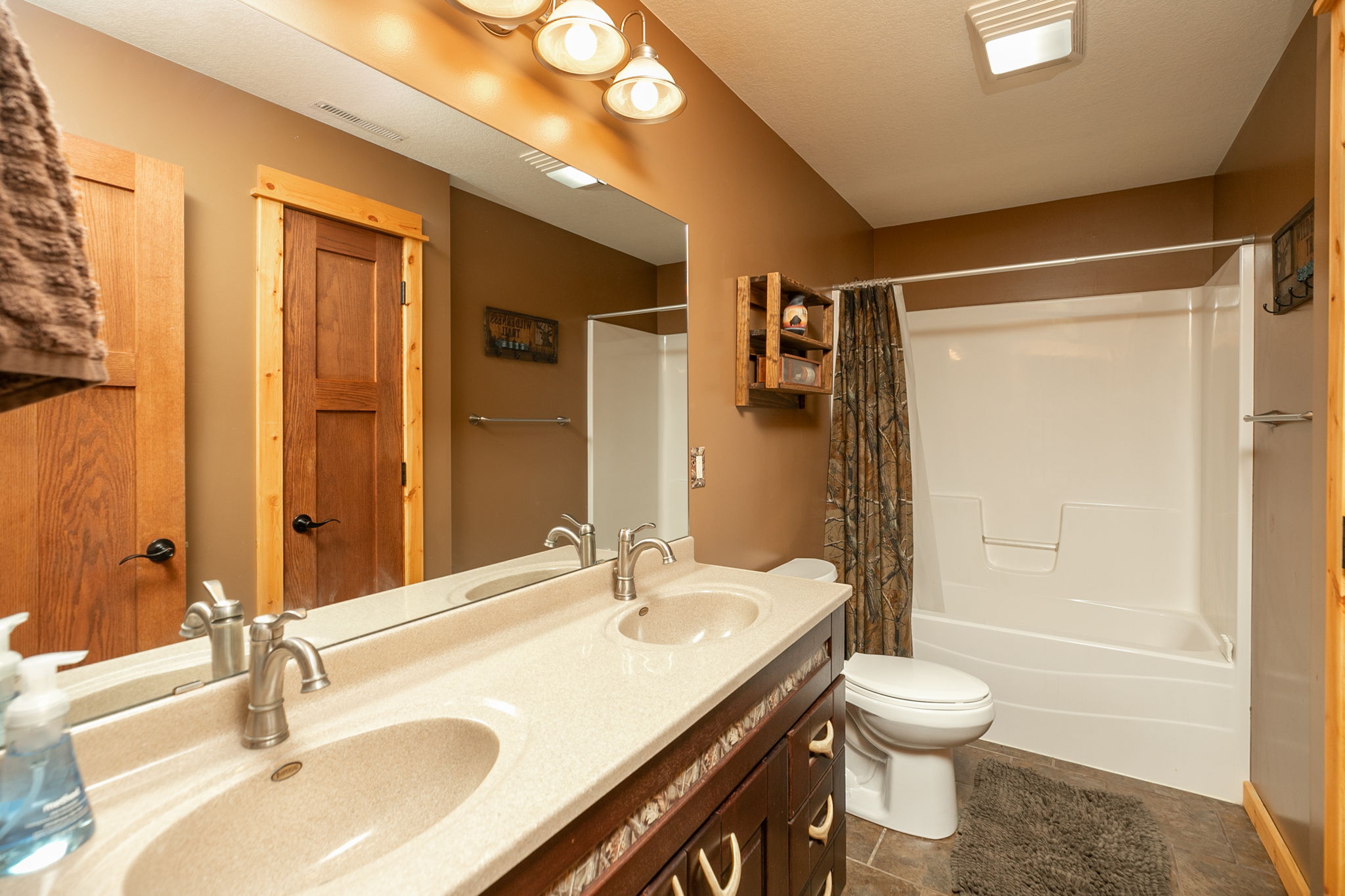 36-Bathroom