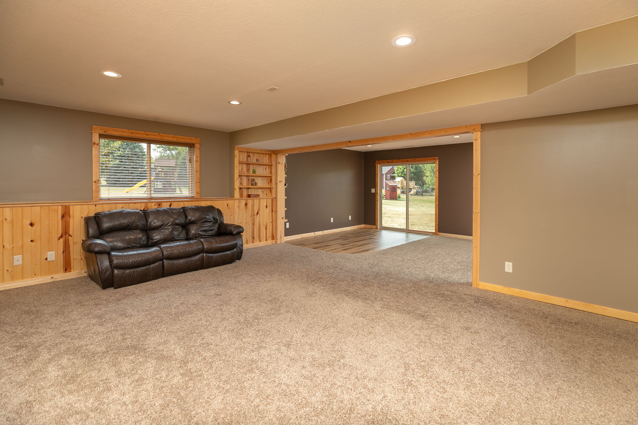 28-Family Room