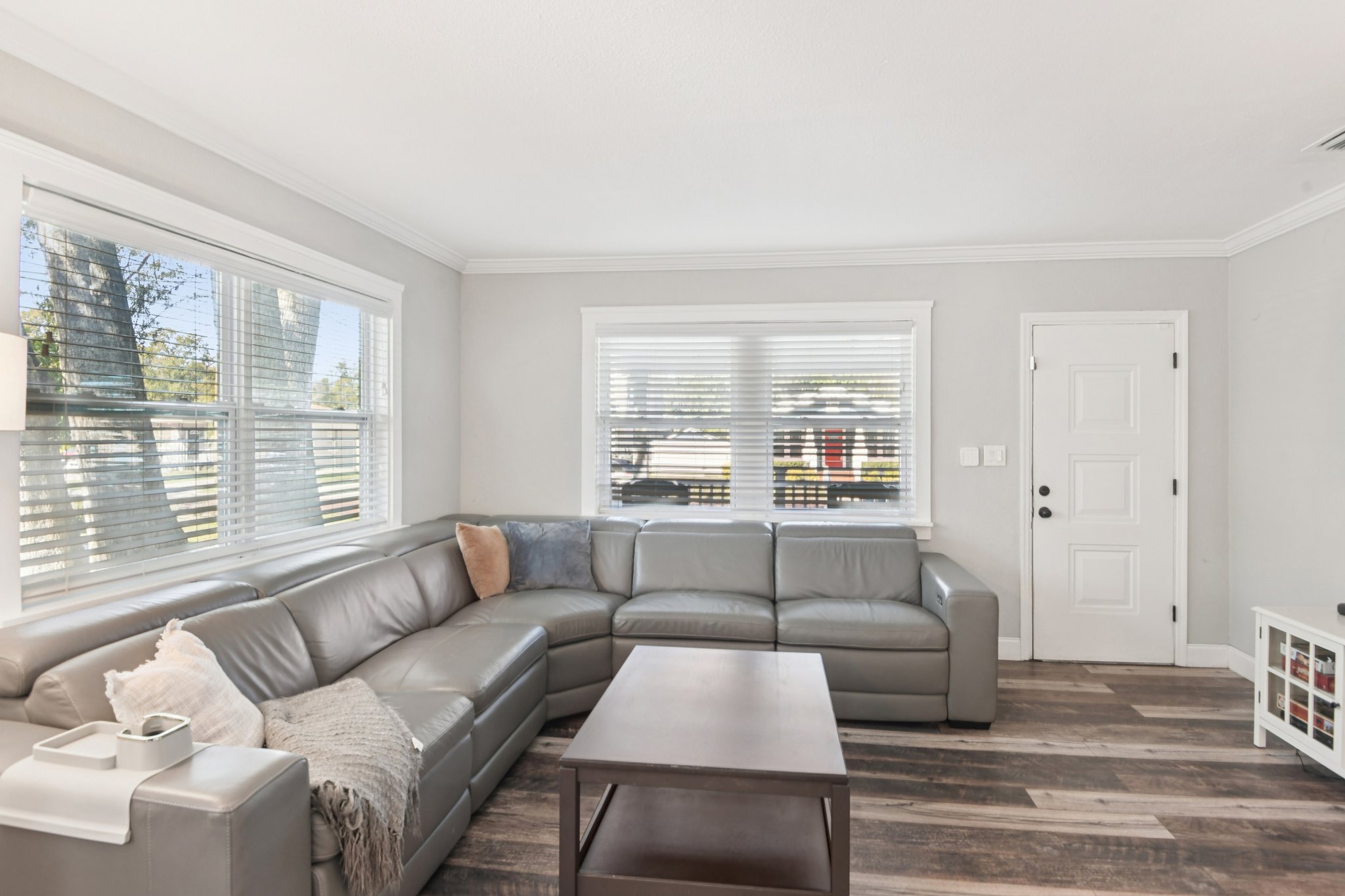 W Fribley St-S1701-006.jpg