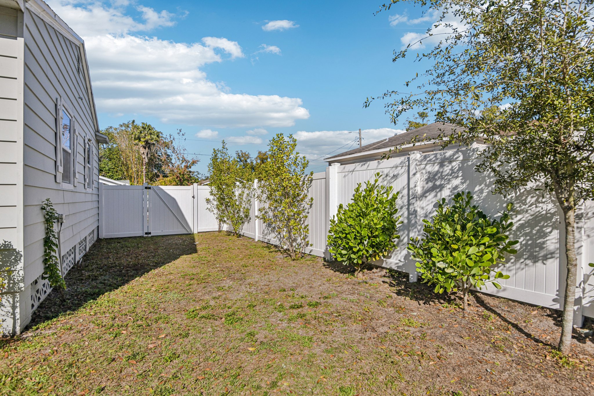 W Fribley St-S1701-025.jpg