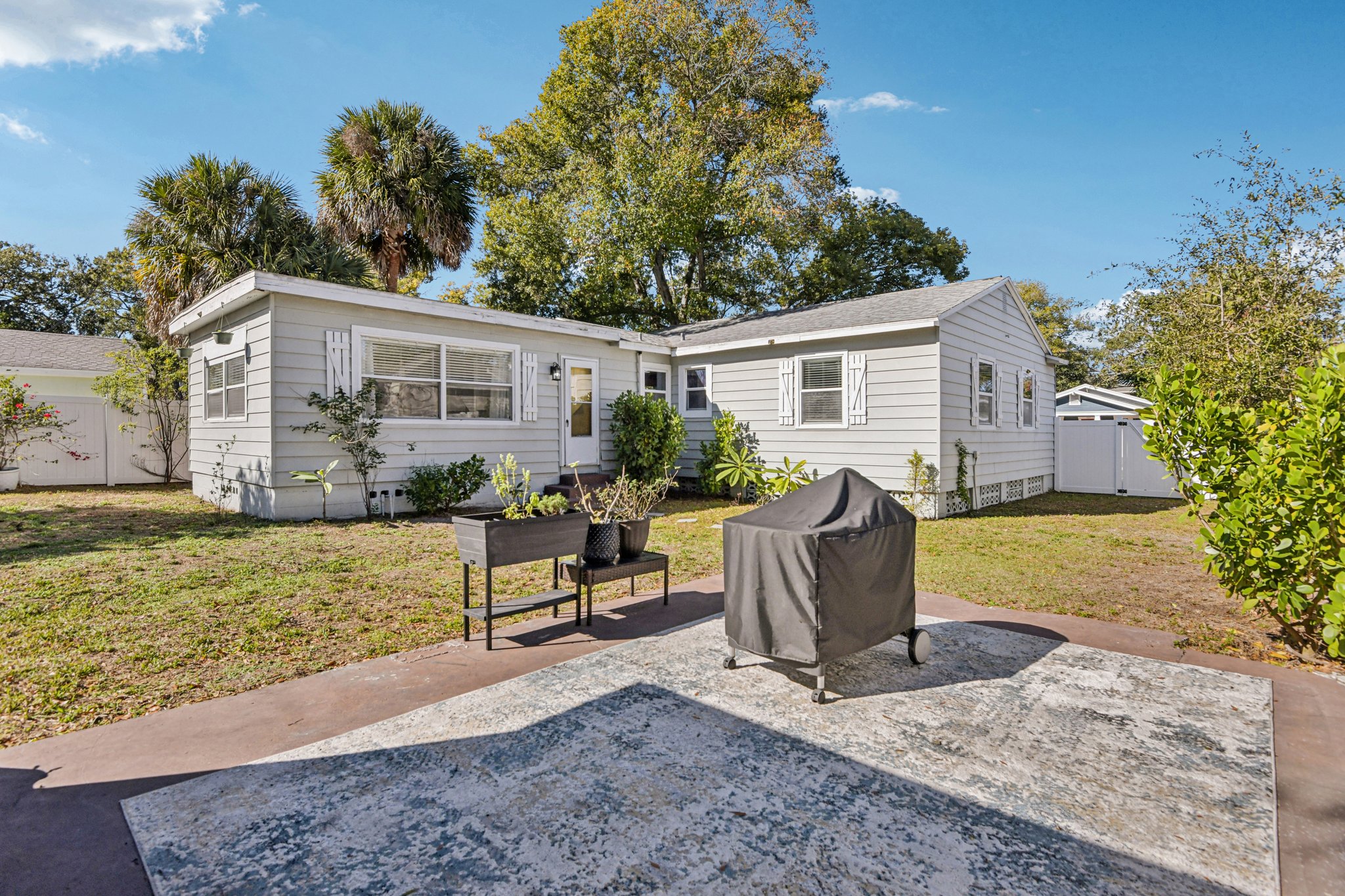 W Fribley St-S1701-027.jpg