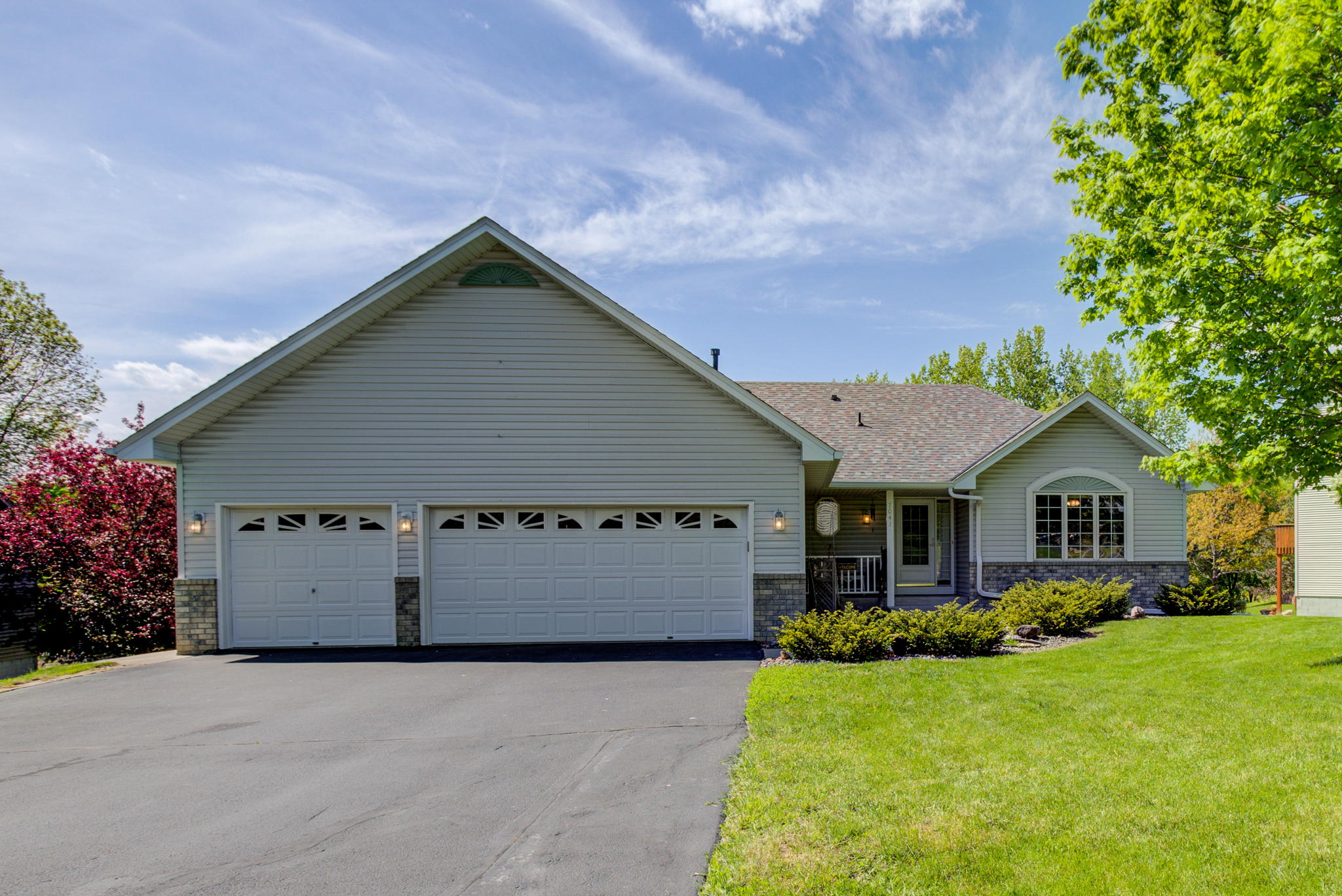 01_Exterior Front-1