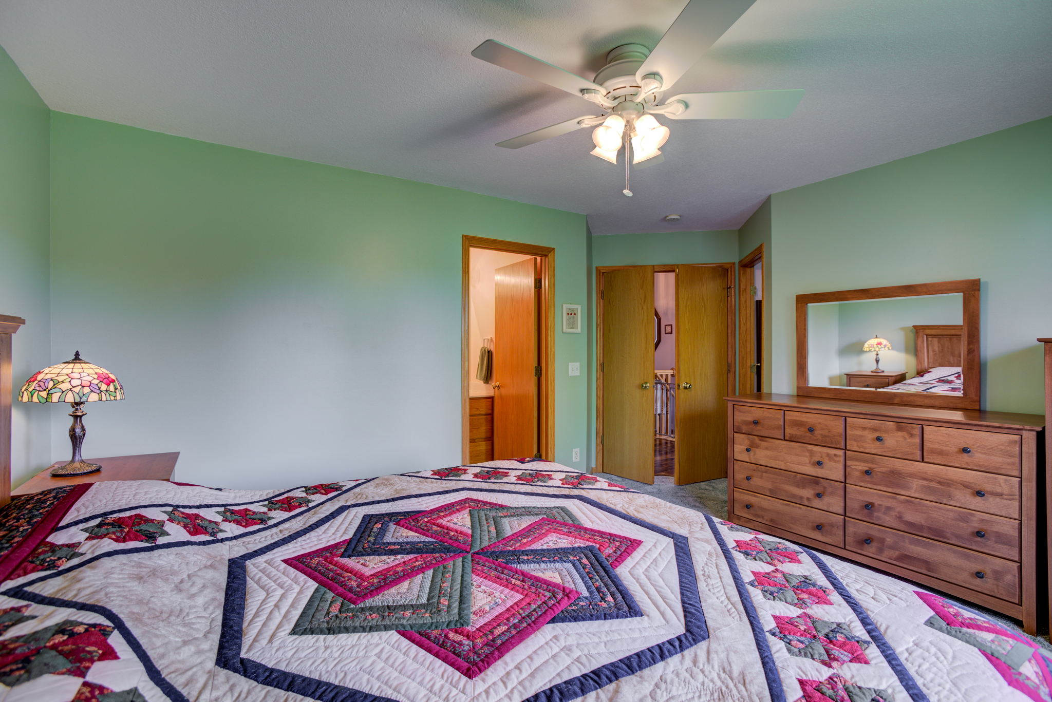 13_1st Bedroom-3