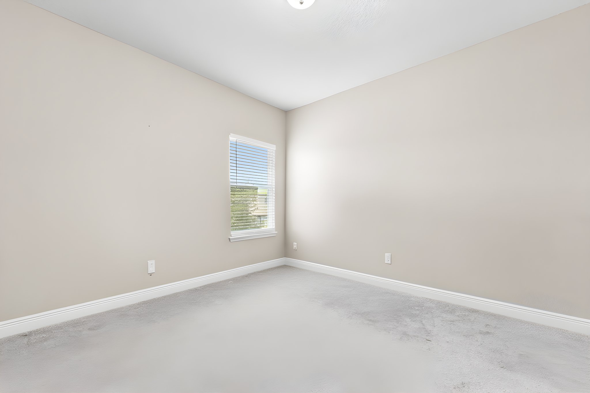 DSC_0589 furniture removed.jpeg