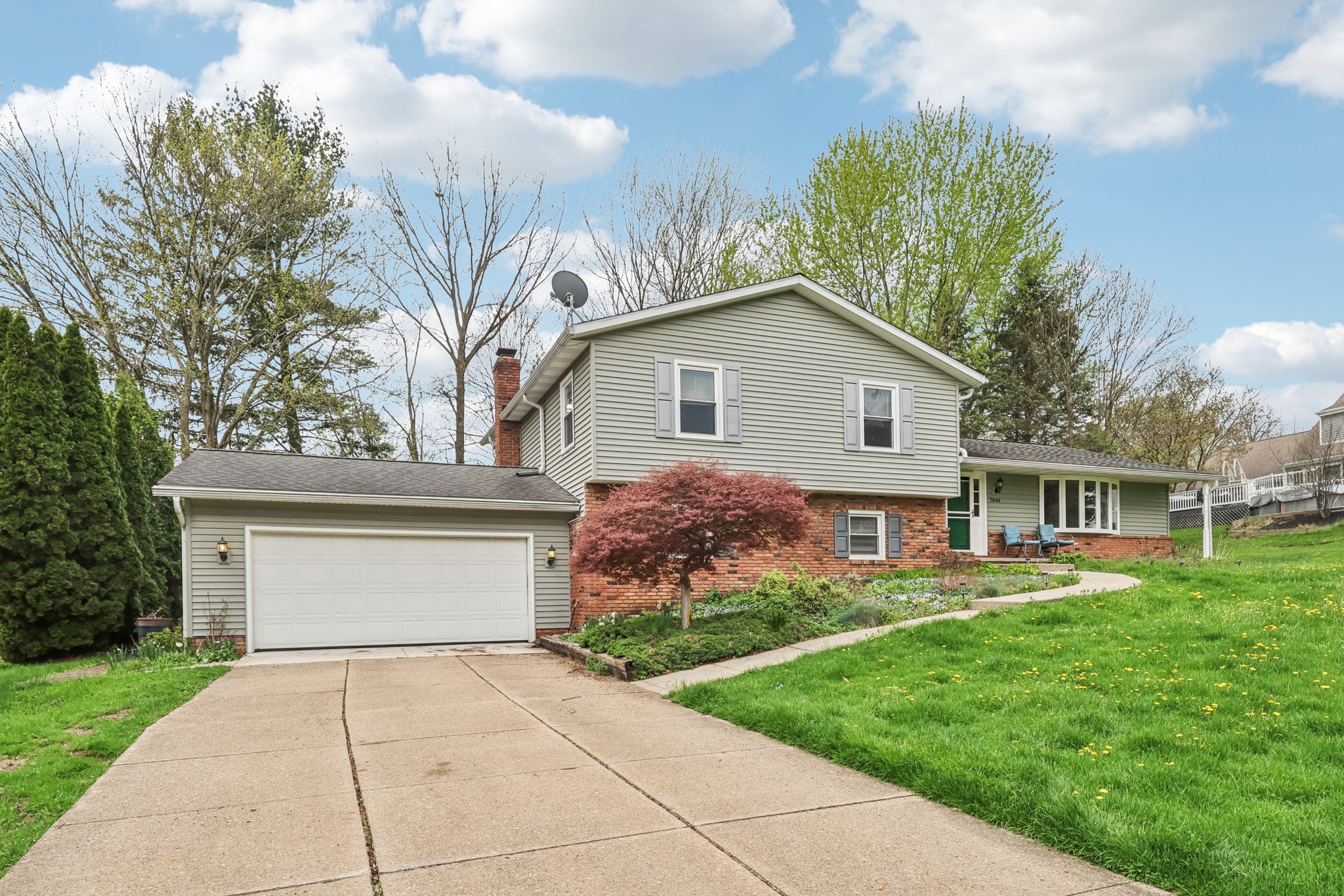 Teal Cove-S1704-002.jpg