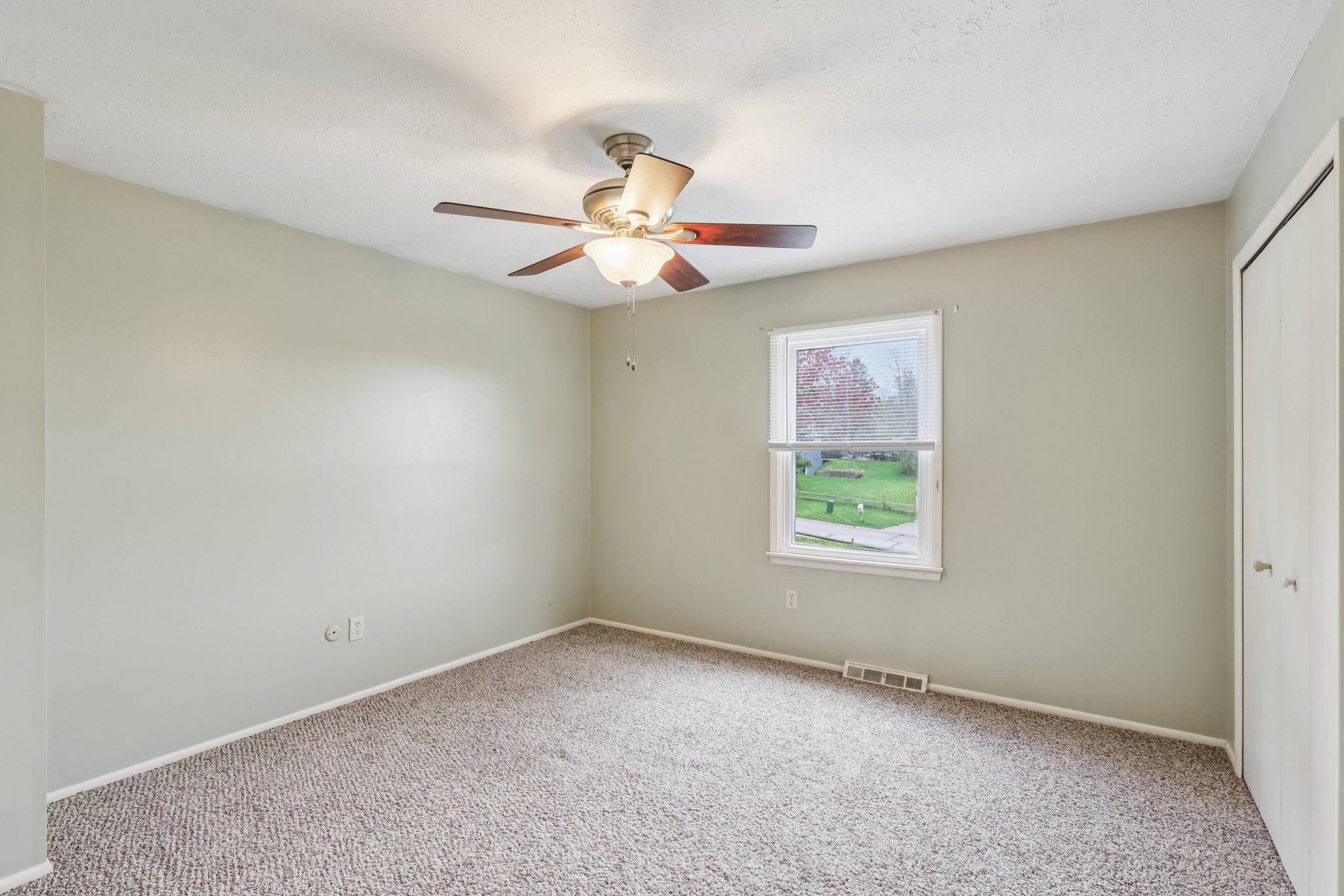 Teal Cove-S1704-025.jpg