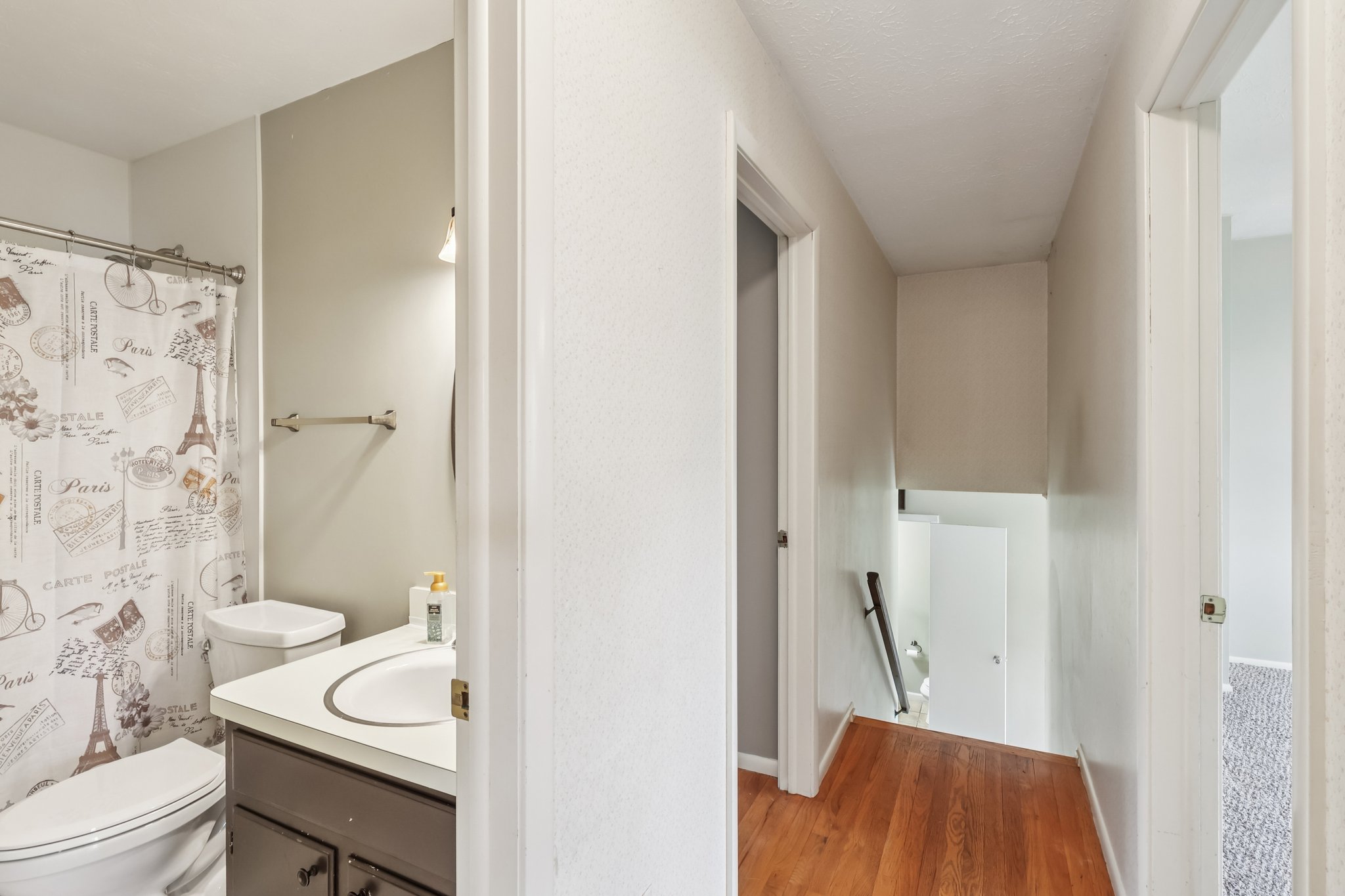 Teal Cove-S1704-038.jpg