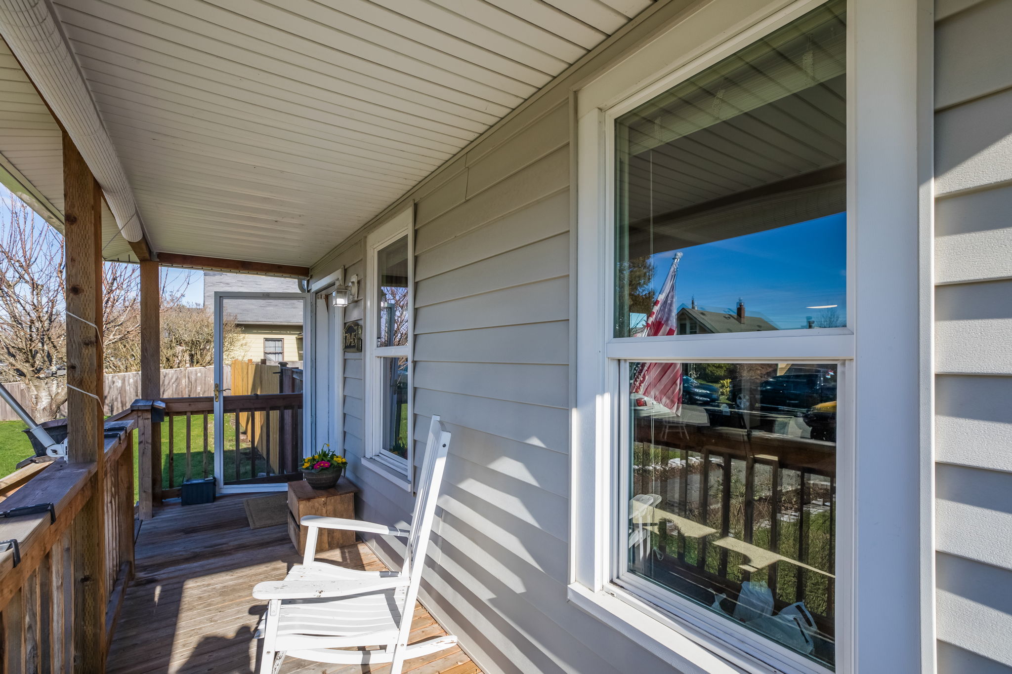 Relax & stay awhile!