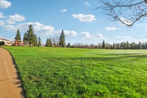 Barranca Dr-0701-902.jpg