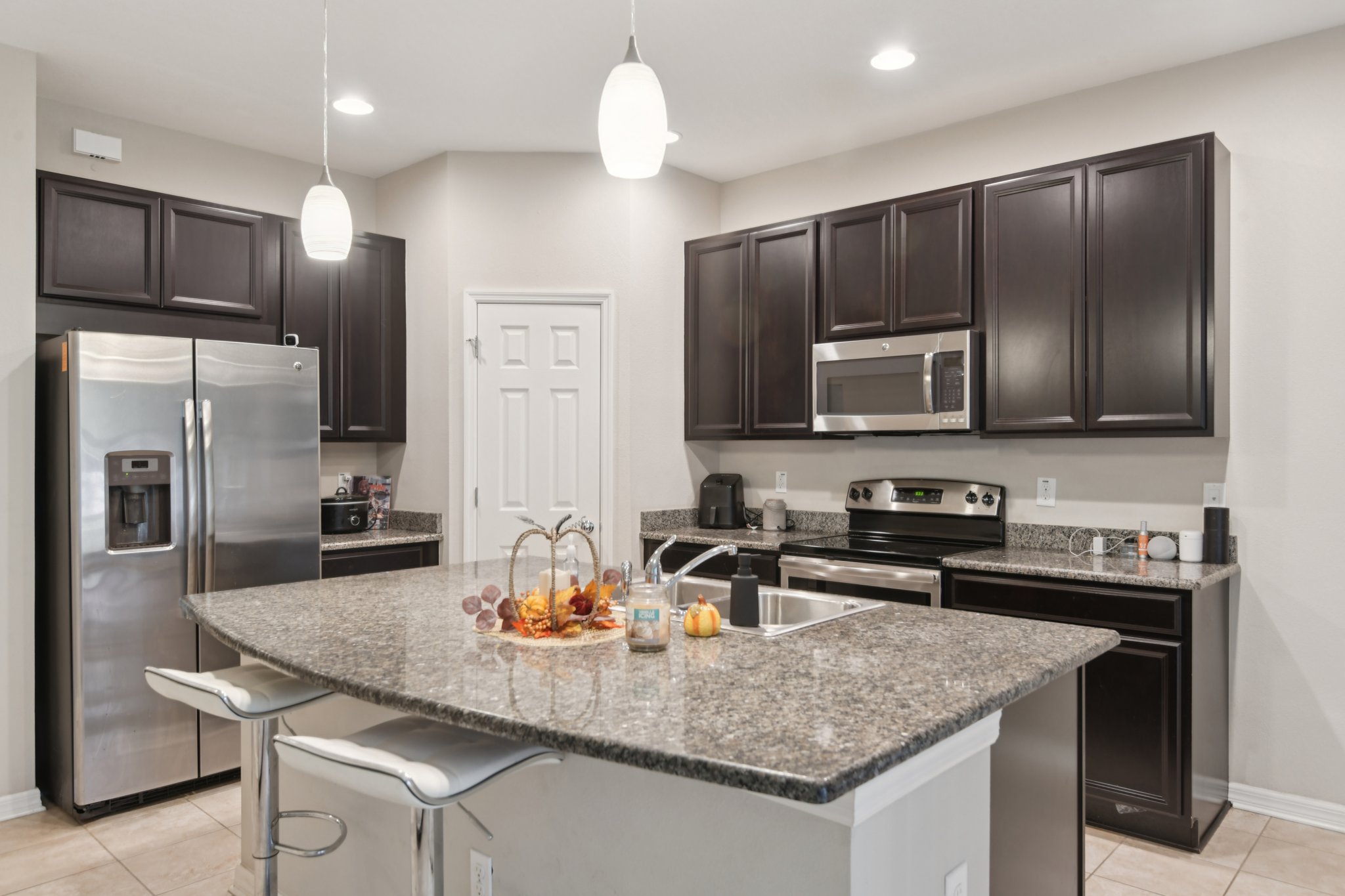 Towne Lake Rd-S2709-012.jpg