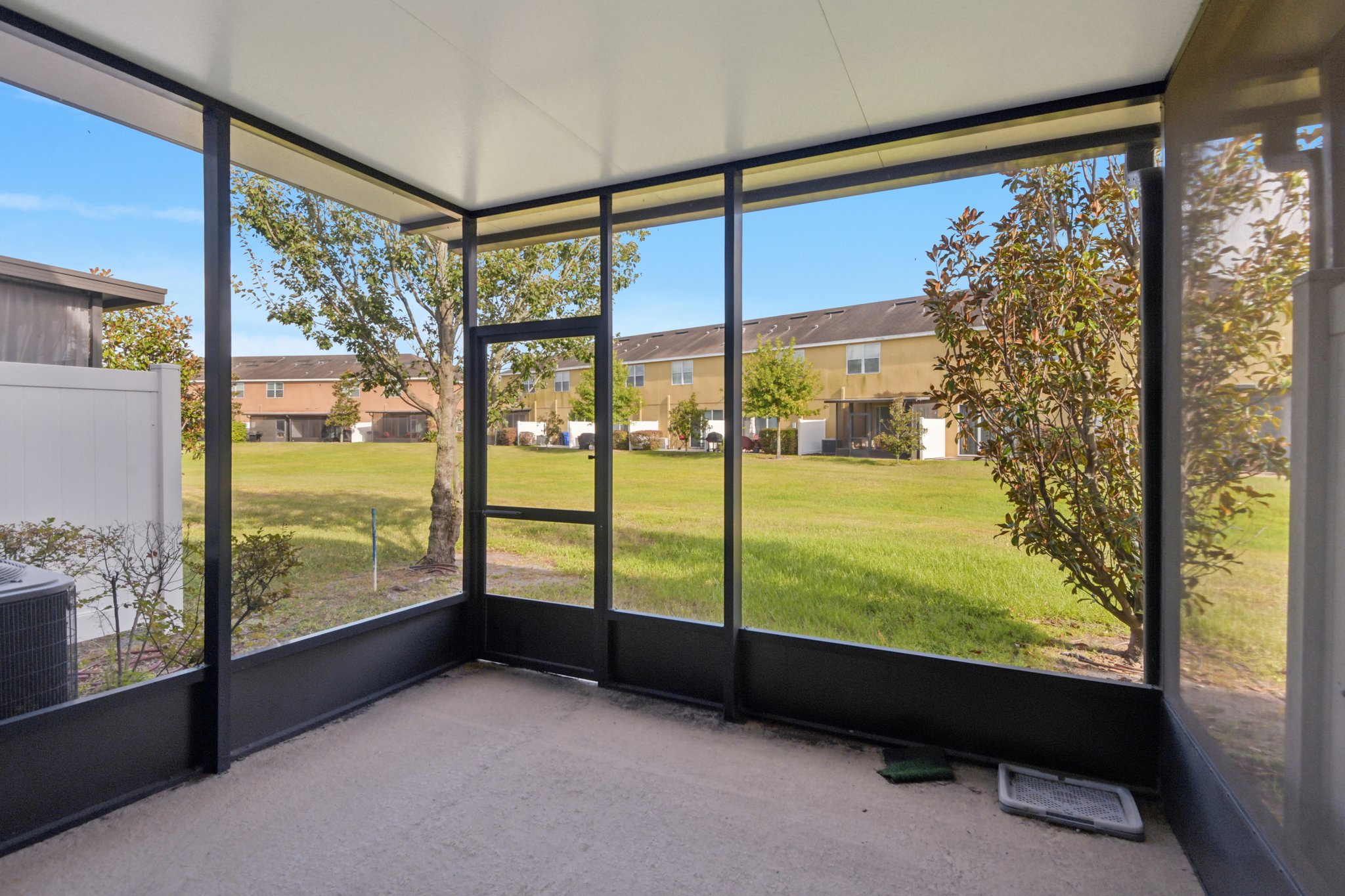 Towne Lake Rd-S2709-031.jpg
