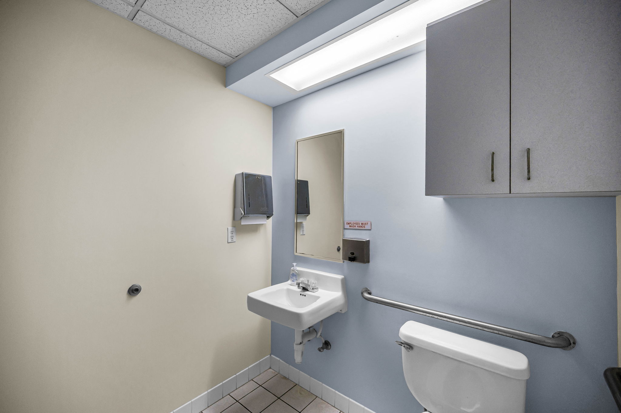 Bathroom1