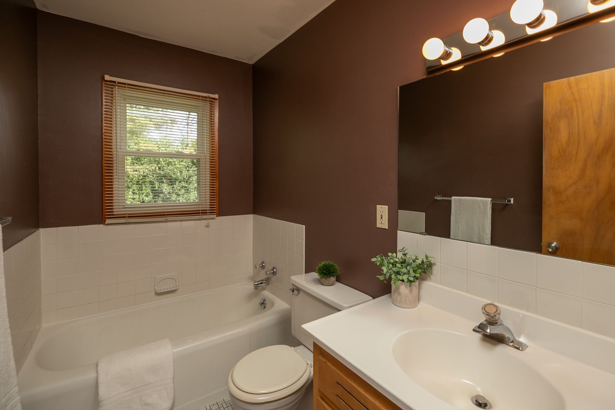 11-Bathroom