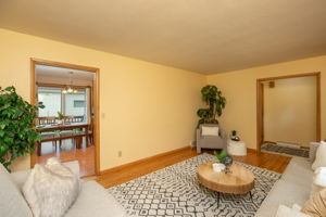 06-Living Room