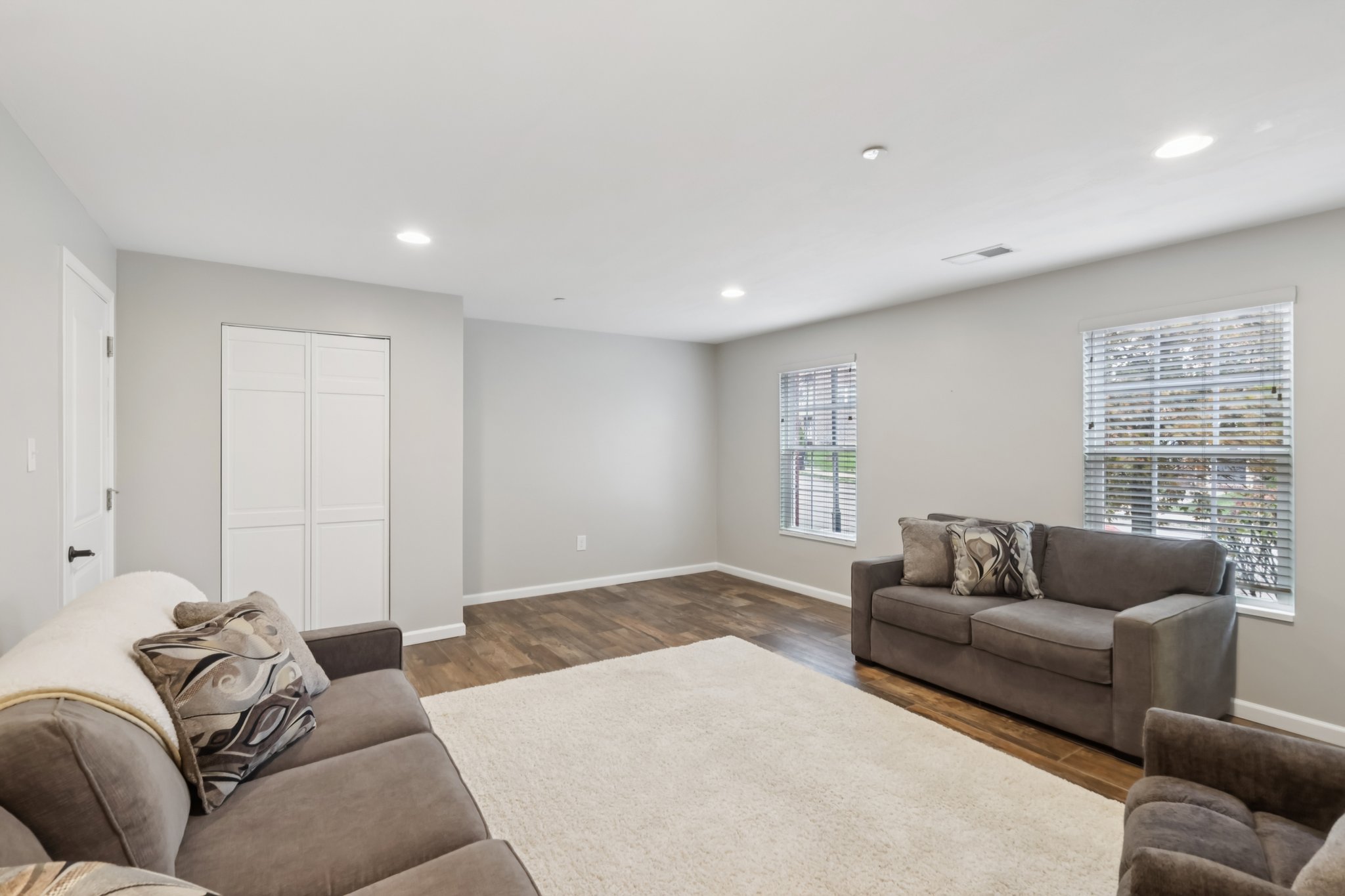 Broadmore Ln-S1311-012.jpg