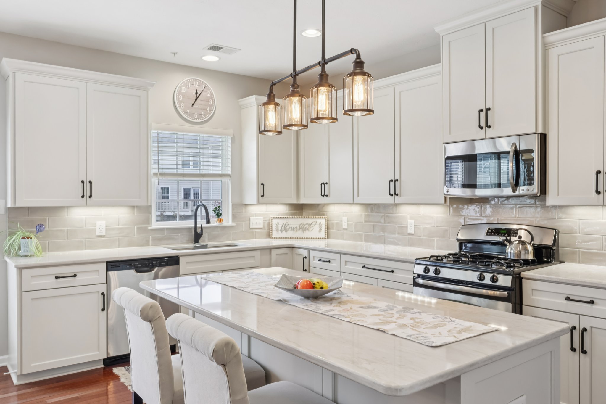 Broadmore Ln-S1311-030.jpg