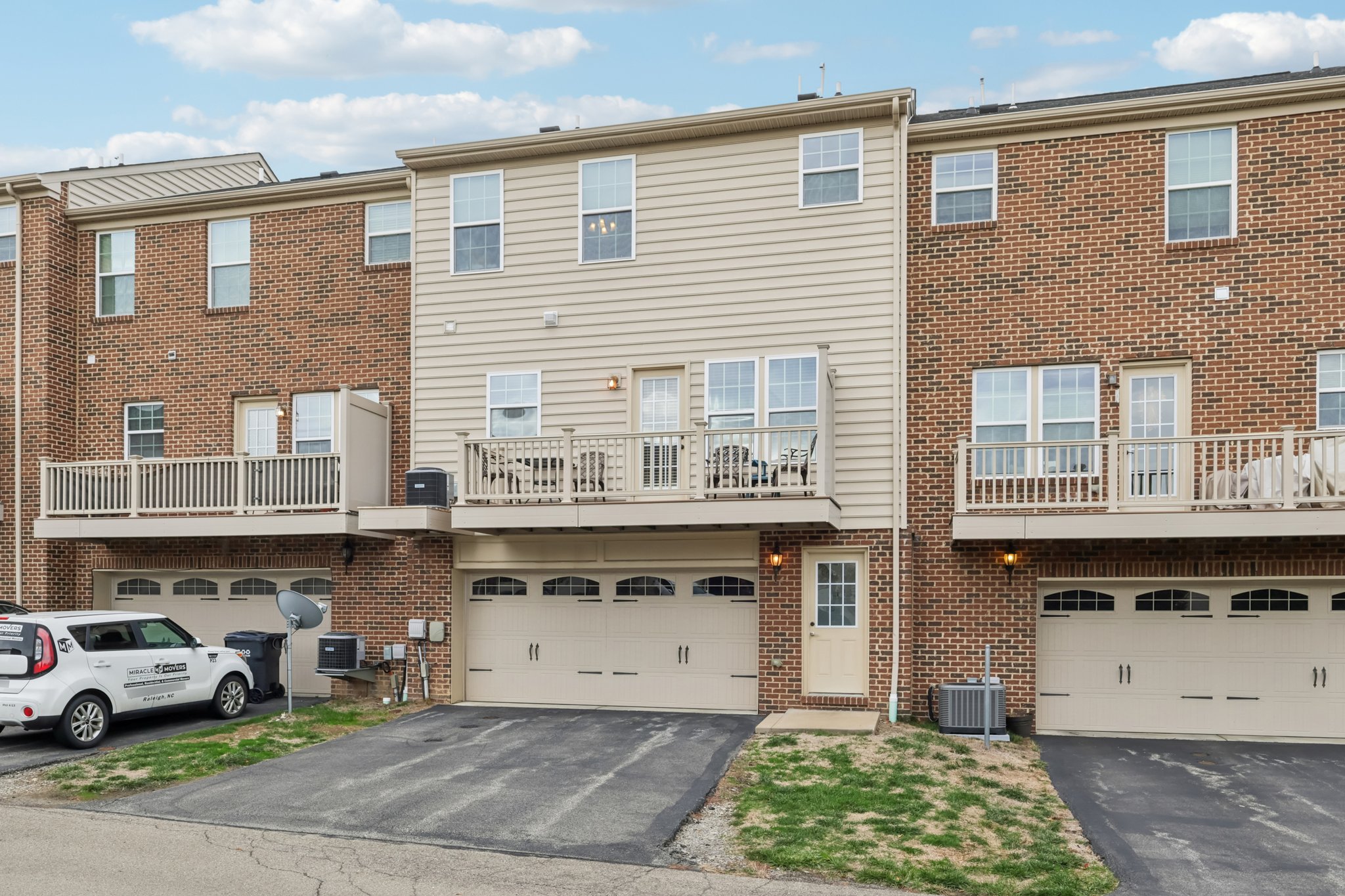 Broadmore Ln-S1311-065.jpg