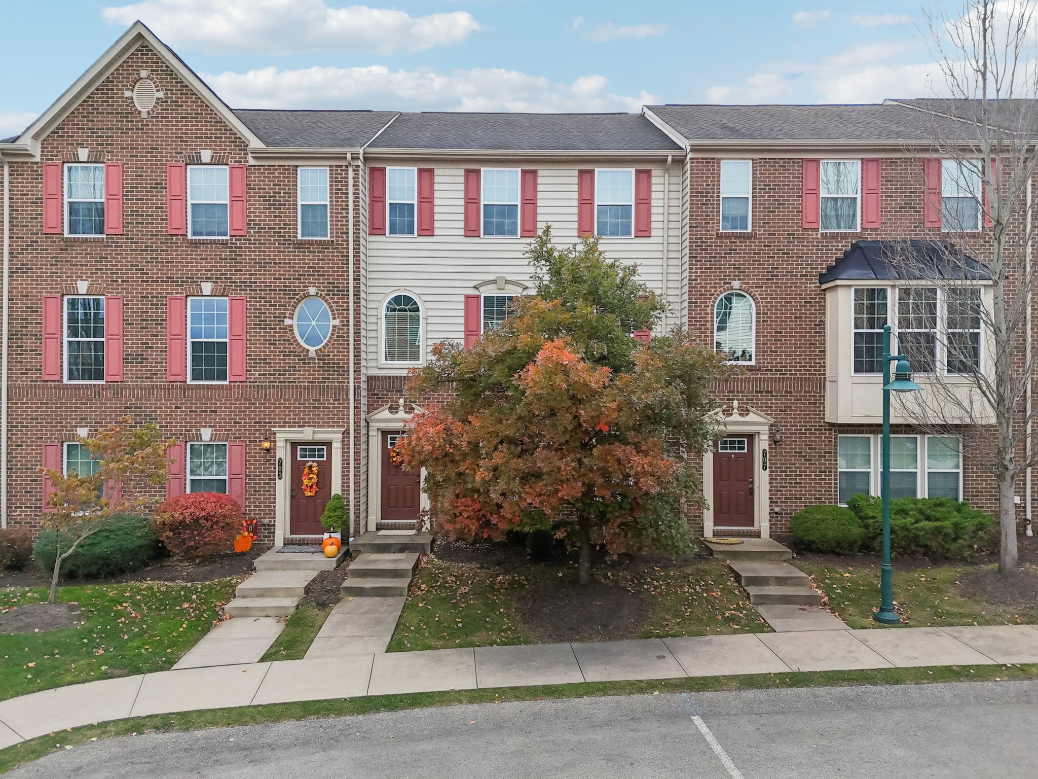 Broadmore Ln-S1311-069.jpg