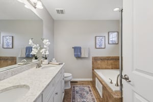 Broadmore Ln-S1311-060.jpg