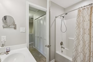 Broadmore Ln-S1311-043r.jpg